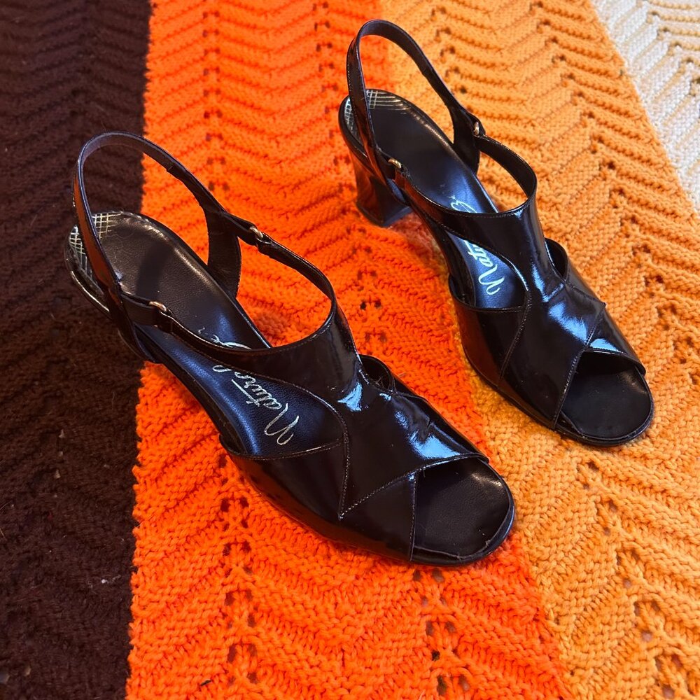 1970s Naturalizer Black patent Leather peep toe slingback block heeled Sandals -